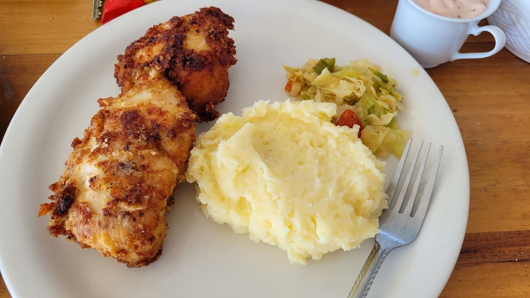 Fresh Jamaican cooking at Home Sweet Home 5