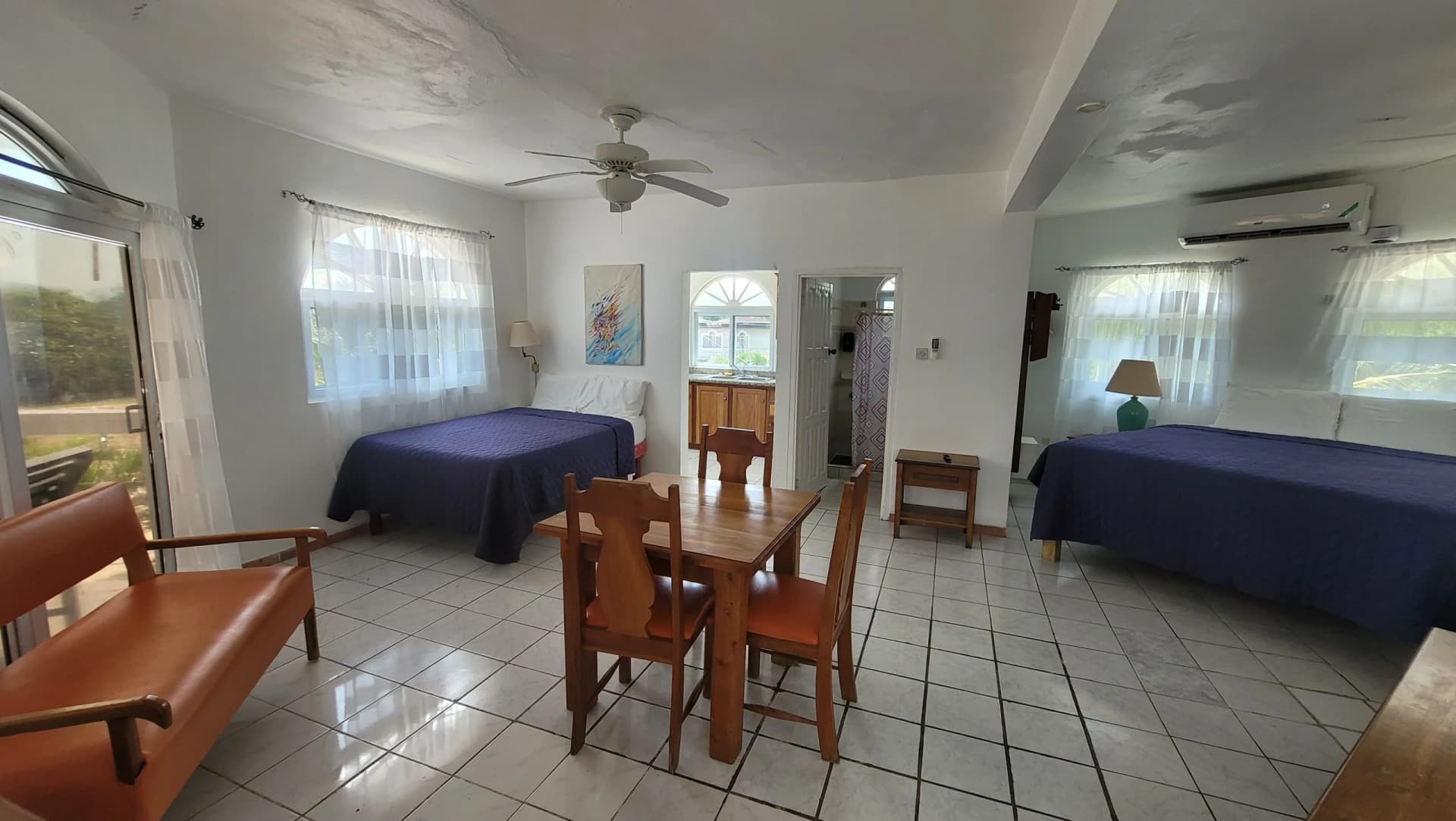 Seaview Suite: Room 13